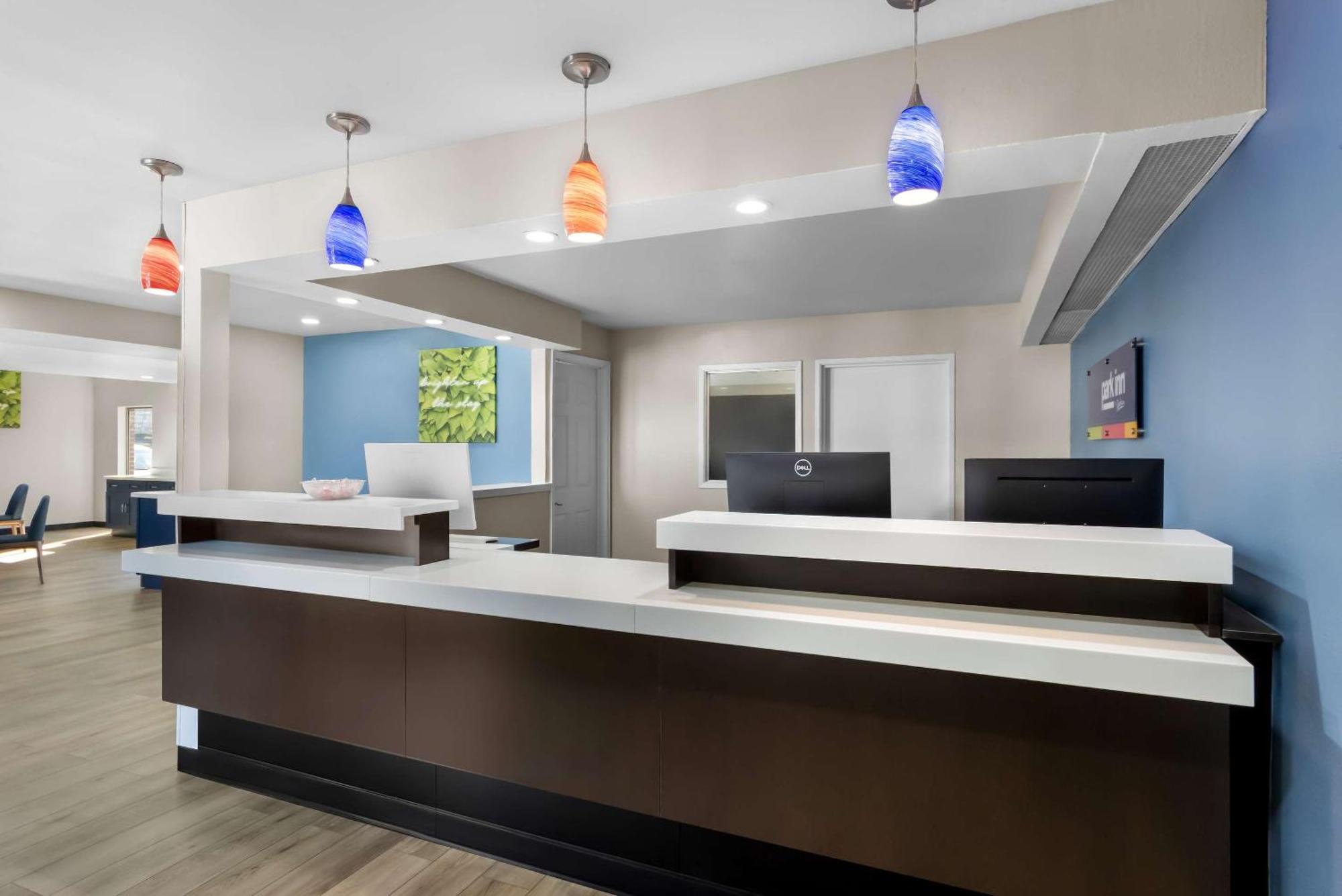 Park Inn By Radisson San Antonio Bagian luar foto
